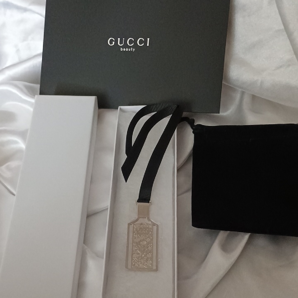 LOW START New Gucci Flora Charm, Ornament,Bookmark in Gift Box